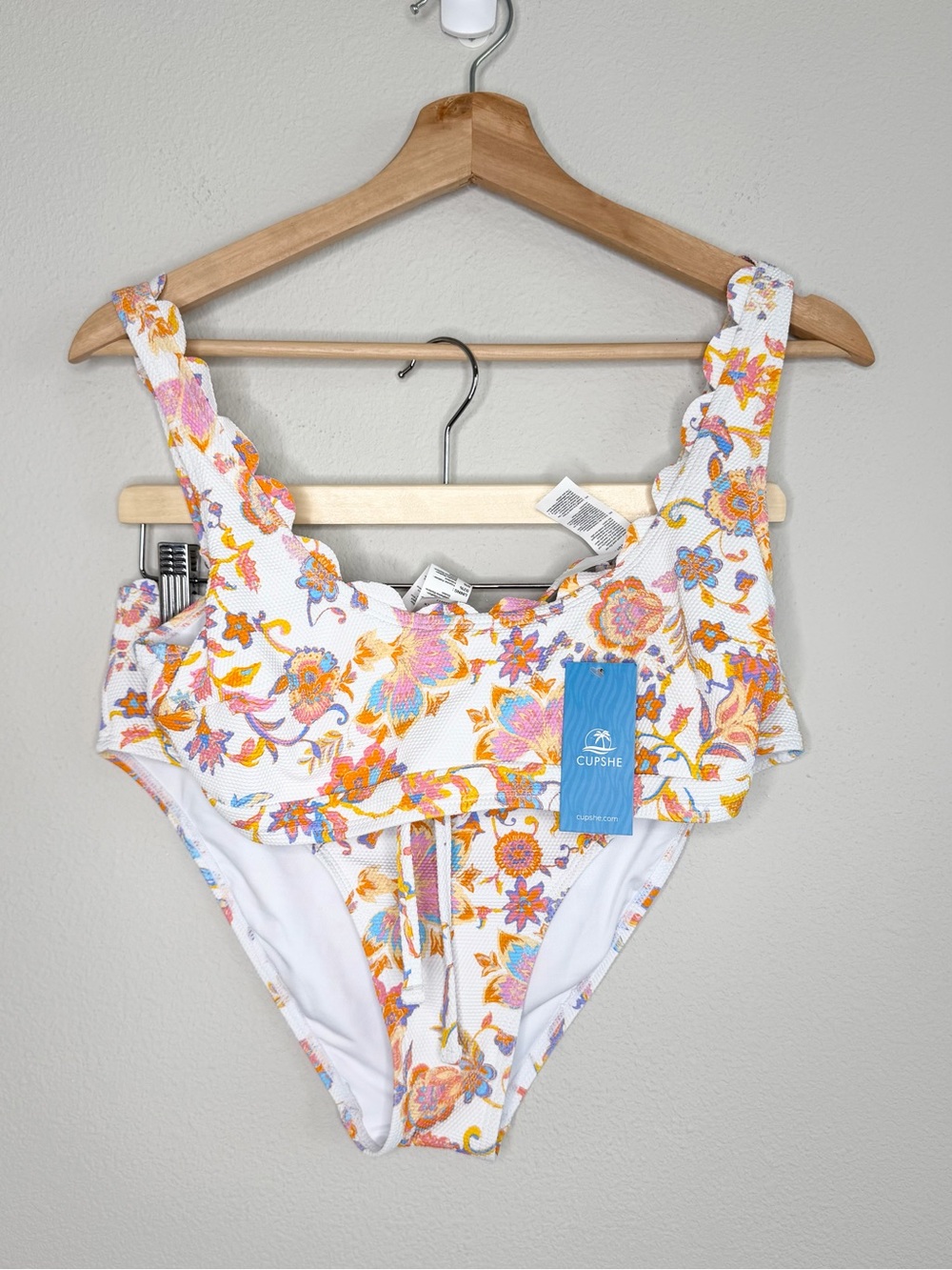 CUPSHE Floral High Waist Bikini Set in White Multicolor Floral Print Size Medium - Picture 5 of 10